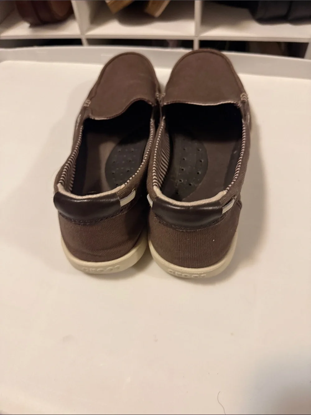 CROCS brown slip